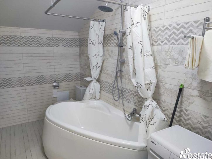 2-комн квартира Крымская улица, 34
