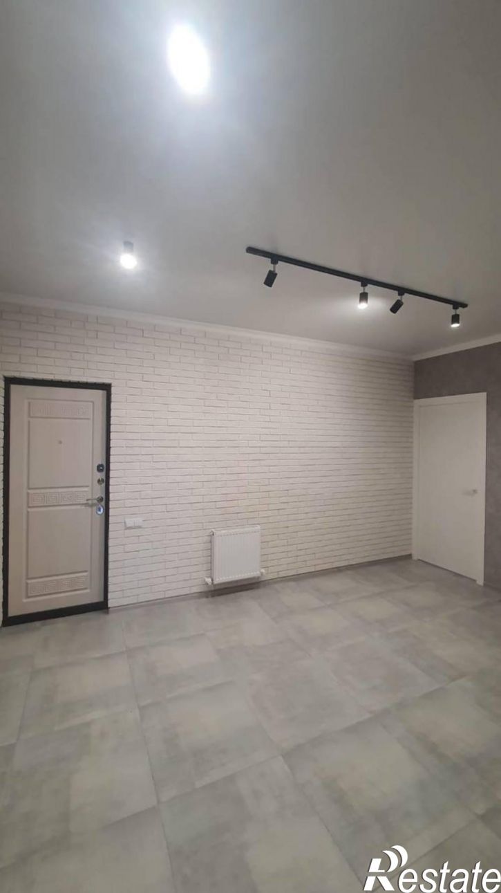 2-комн квартира улица Крылова, 113