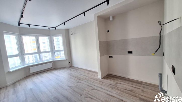 2-комн квартира улица Крылова, 13к3