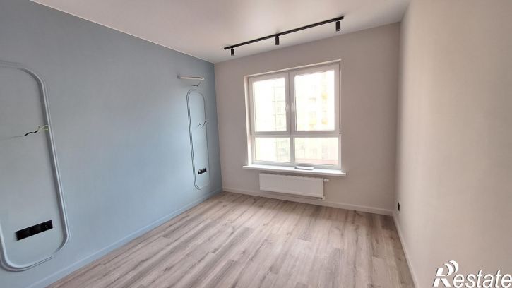 2-комн квартира улица Крылова, 13к3