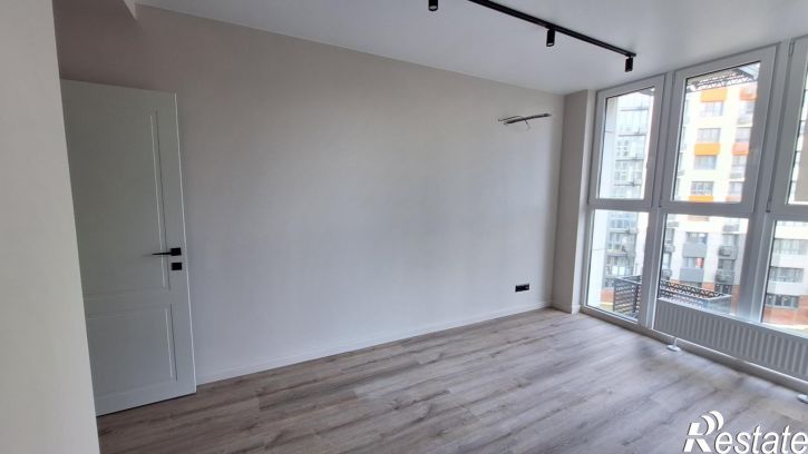 2-комн квартира улица Крылова, 13к3