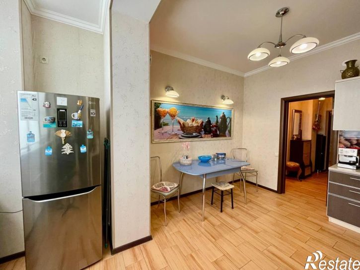 2-комн квартира улица Кати Соловьяновой, 84