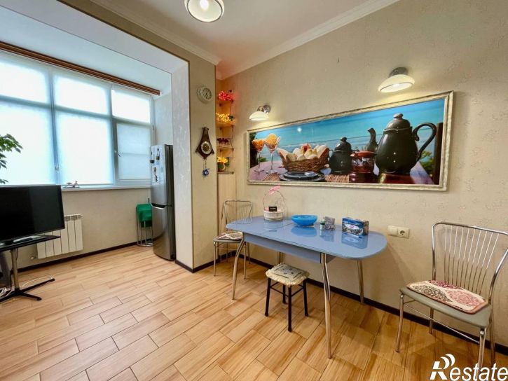 2-комн квартира улица Кати Соловьяновой, 84