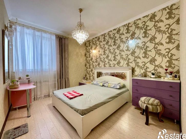 2-комн квартира улица Кати Соловьяновой, 84