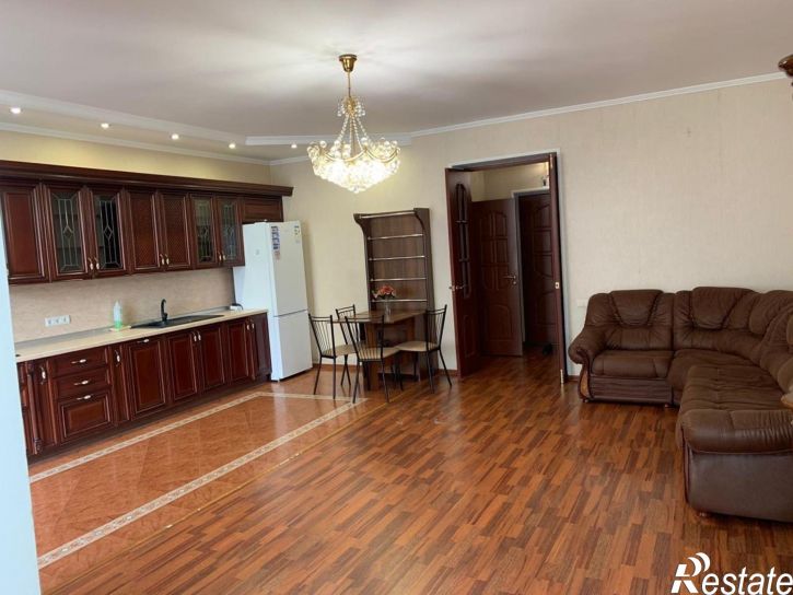 2-комн квартира улица Лермонтова, 116В