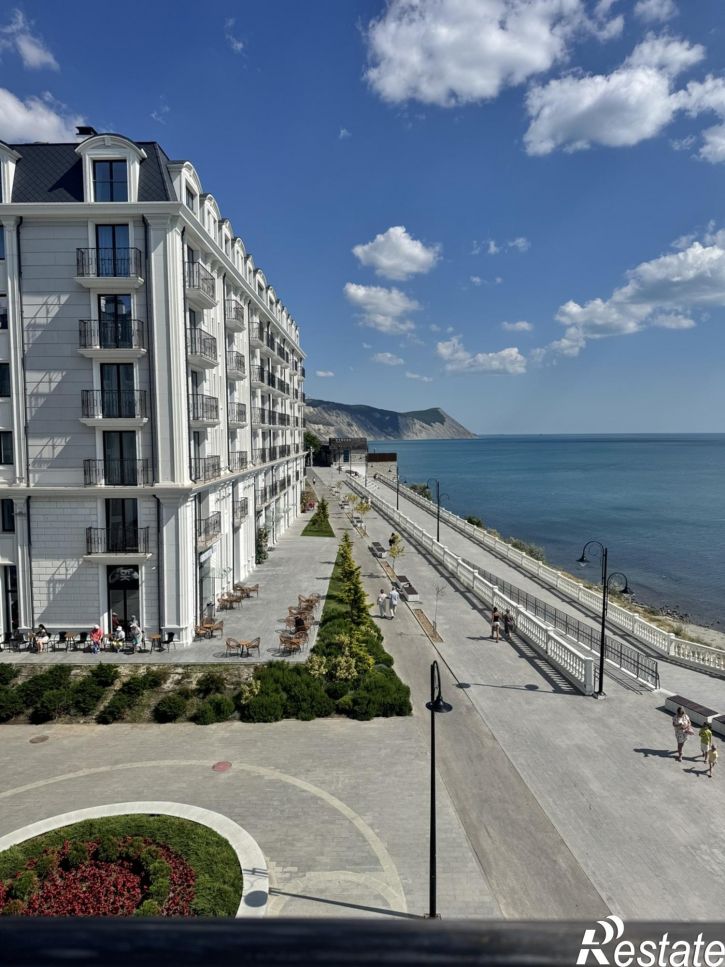 3-комн квартира улица Толстого, 26
