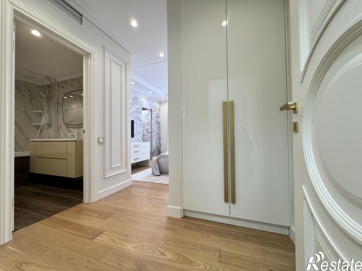 3-комн квартира улица Толстого, 26