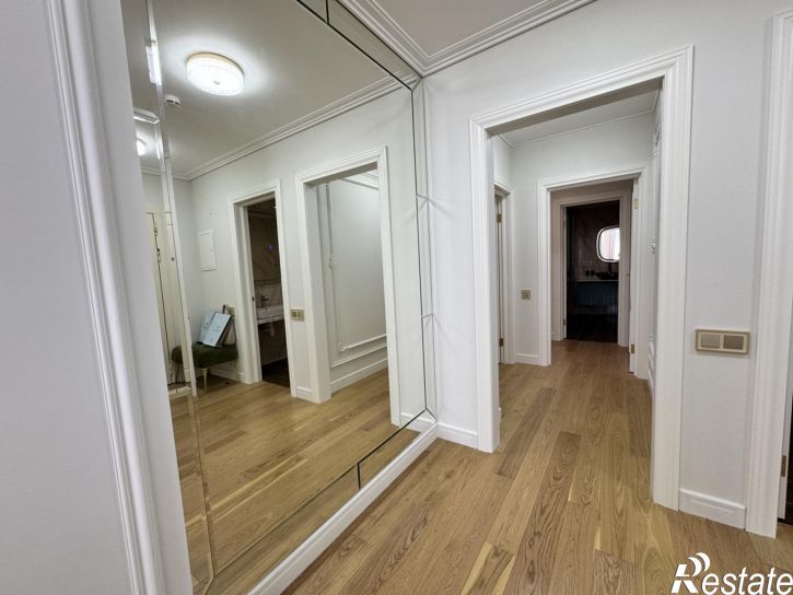 3-комн квартира улица Толстого, 26