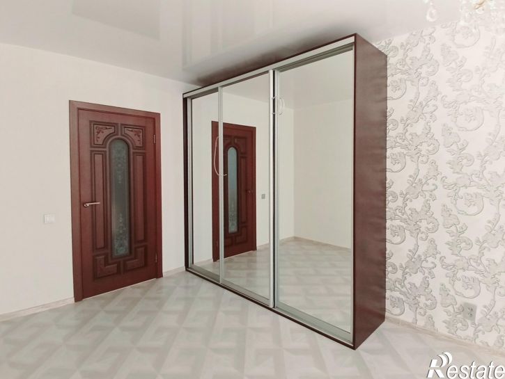 2-комн квартира улица Ленина, 185Ак2