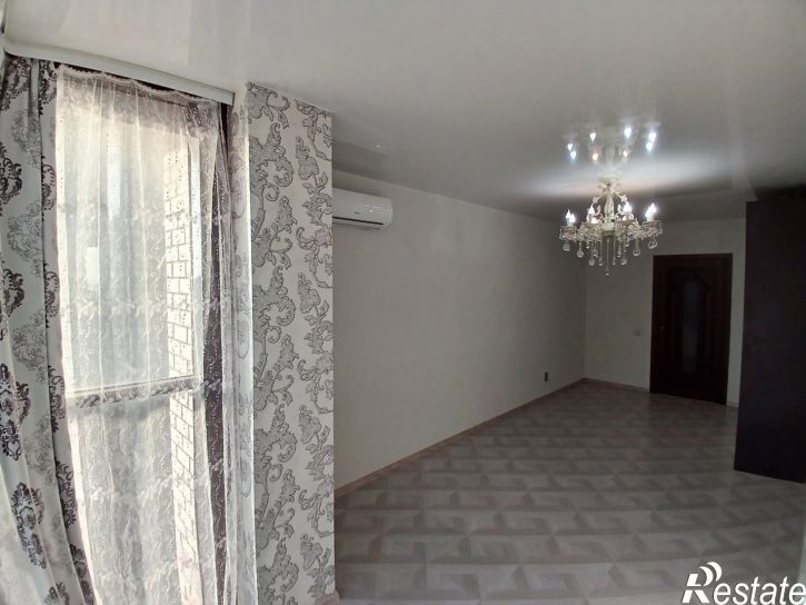 2-комн квартира улица Ленина, 185Ак2