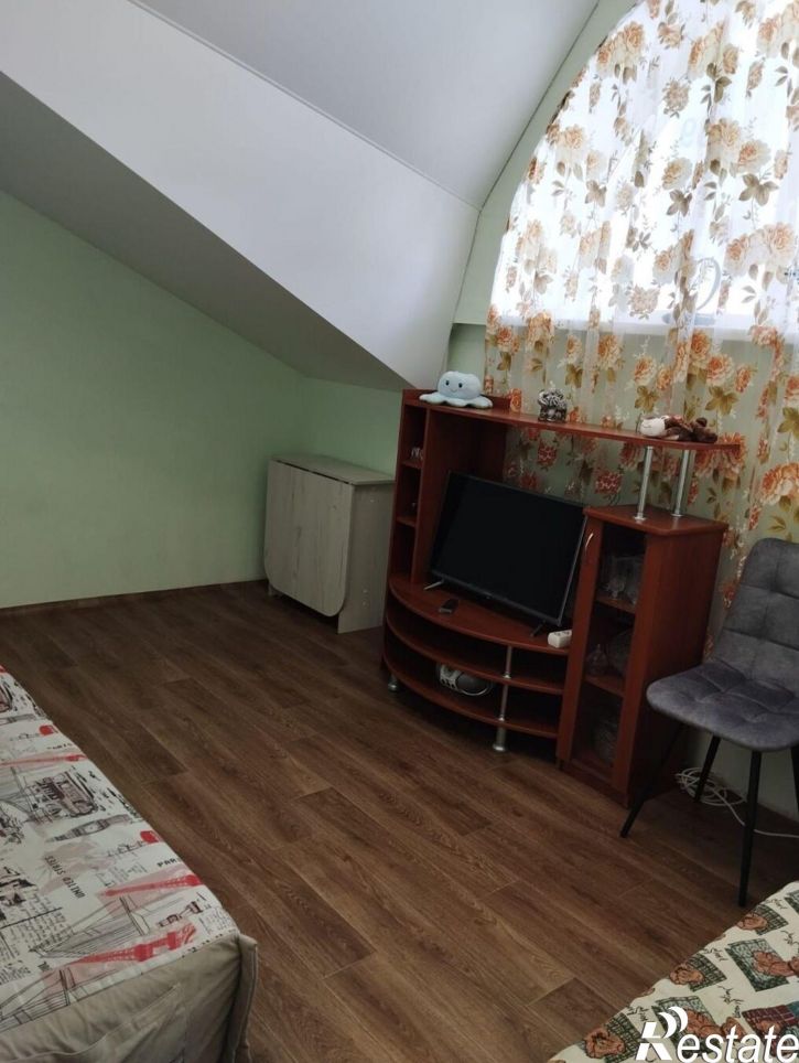2-комн квартира Ленинградская улица, 76