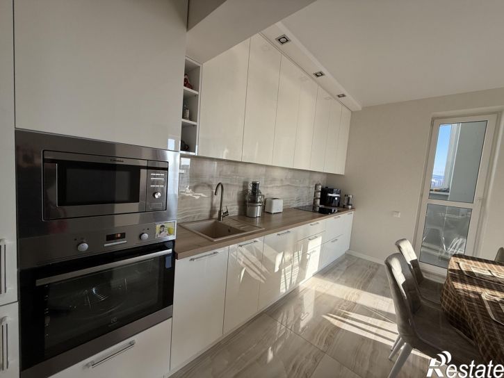 2-комн квартира улица Толстого, 130к1