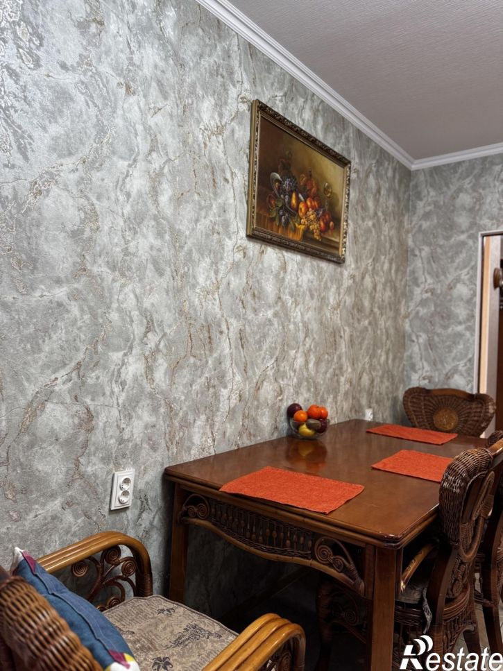 3-комн квартира Крымская улица, 272
