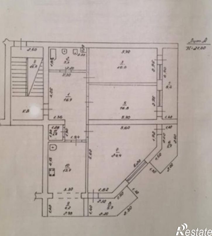 3-комн квартира улица Самбурова, 258