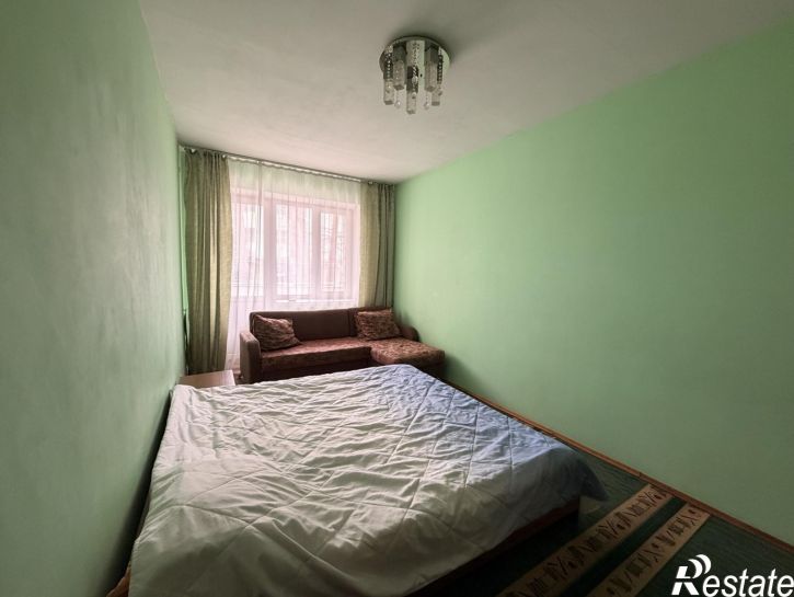 3-комн квартира улица Самбурова, 258