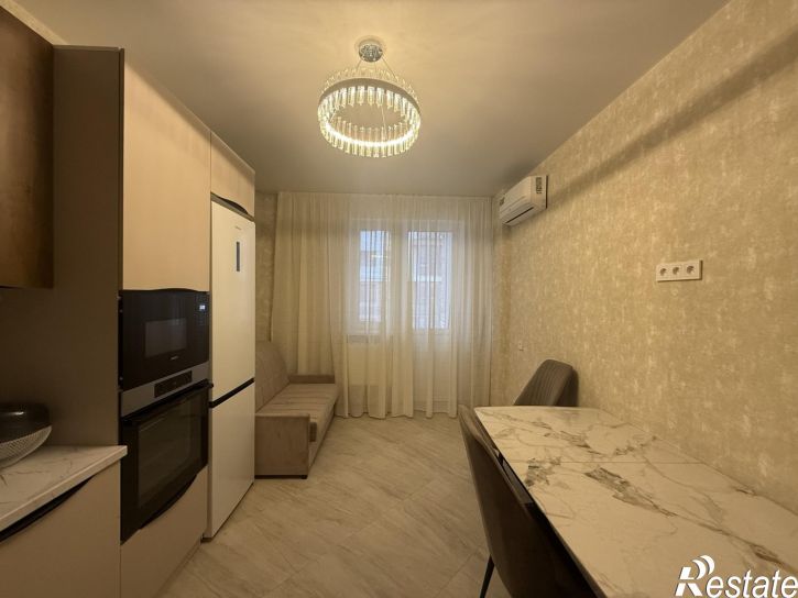 2-комн квартира улица Омелькова, 93