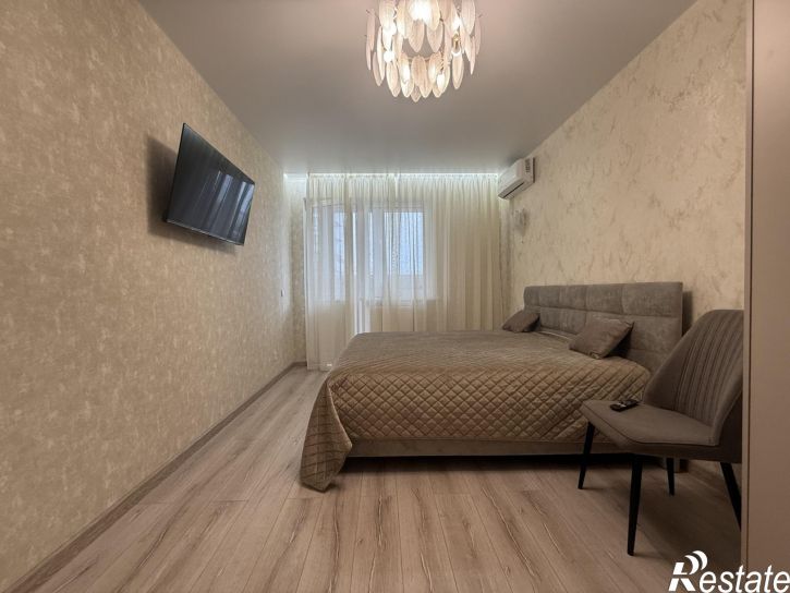 2-комн квартира улица Омелькова, 93