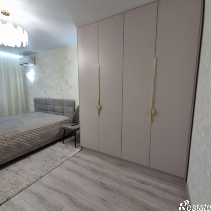 2-комн квартира улица Омелькова, 93
