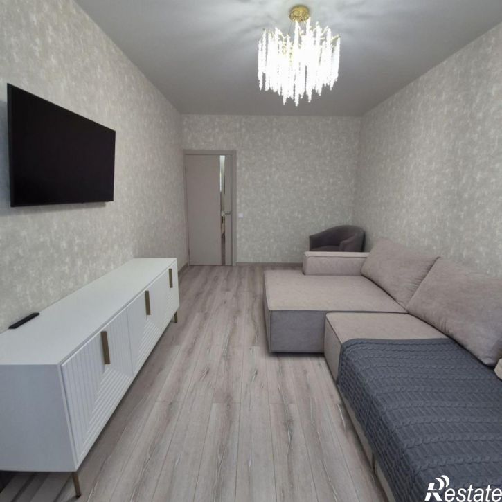 2-комн квартира улица Омелькова, 93