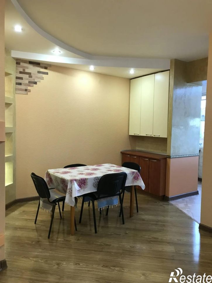 2-комн квартира Таёжная улица, 51