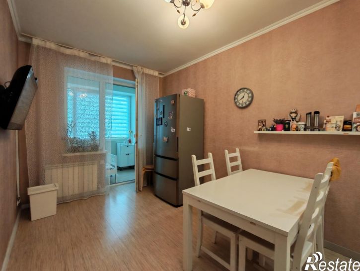 2-комн квартира Лазурная улица, 18