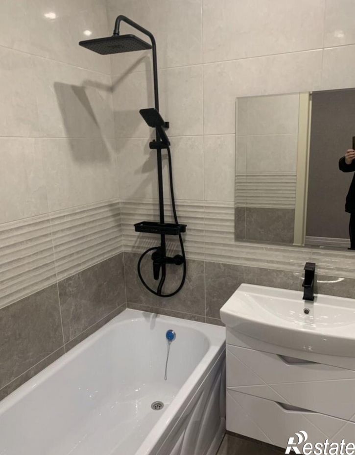 1-комн квартира улица Толстого, 130к2