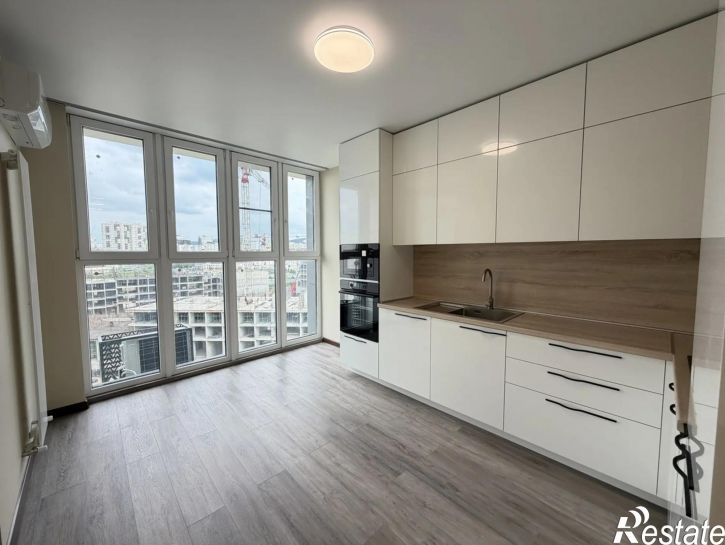2-комн квартира улица Крылова, 13к3