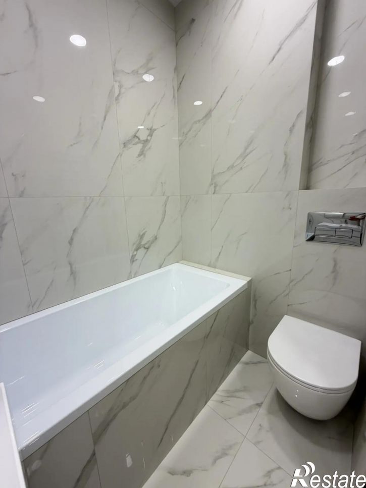 2-комн квартира улица Крылова, 13к3