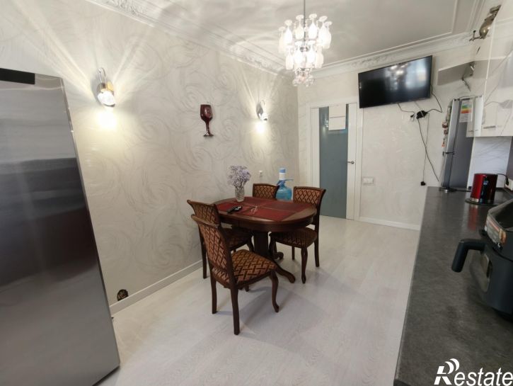 2-комн квартира улица Крылова, 17к5