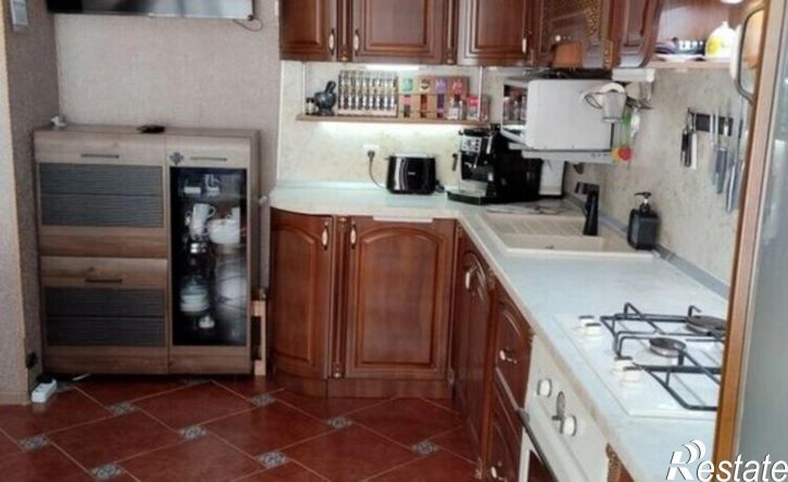4-комн квартира ул Тургенева, 291,  д. 291