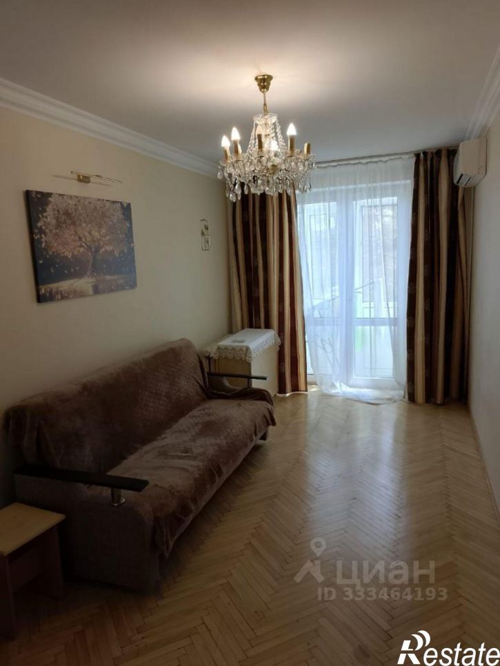 3-комн квартира ул Крымская, 83,  д. 83