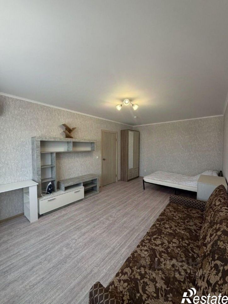 1-комн квартира ул Адмирала Пустошкина, 14,  д. 14