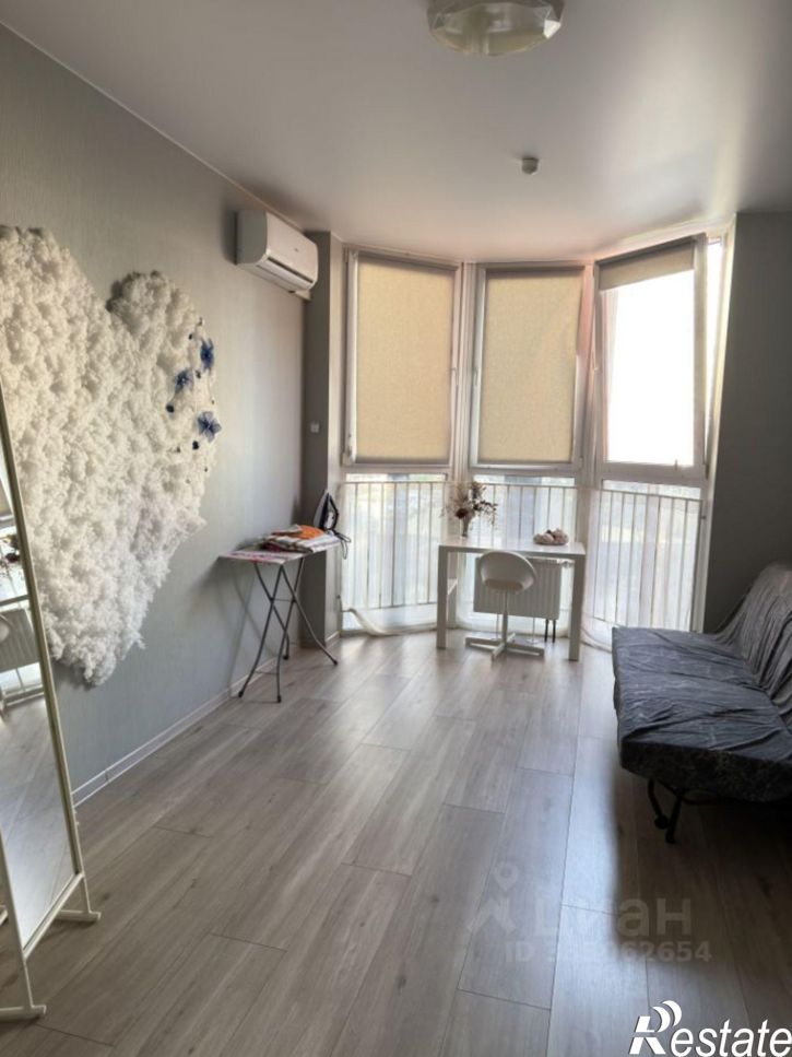 3-комн квартира ул Адмирала Пустошкина, 22 2,  д. 22 2,  к. 2