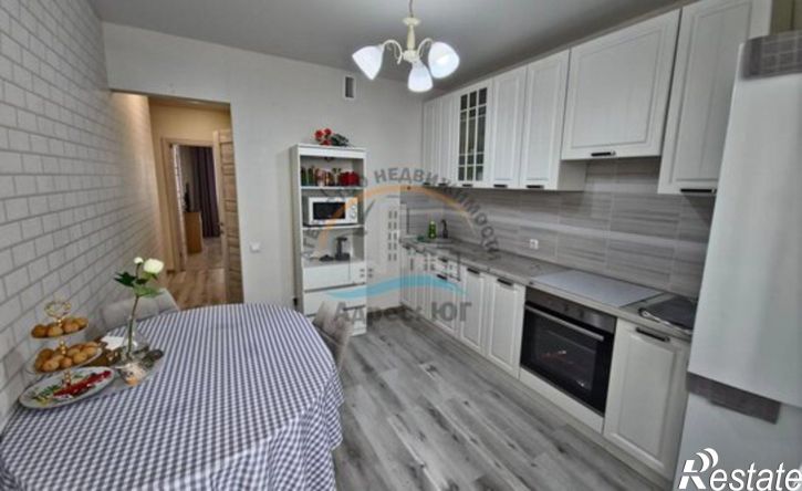2-комн квартира улица Крылова, 13 к2,  д. 13 к2