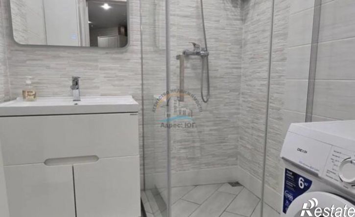 2-комн квартира улица Крылова, 13 к2,  д. 13 к2