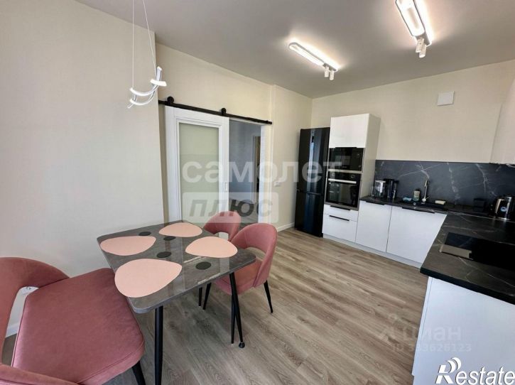 3-комн квартира улица Крылова, 13 к1,  д. 13 к1