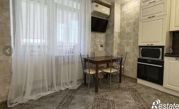 1-комн квартира улица 40 лет Победы, 114,  д. 114