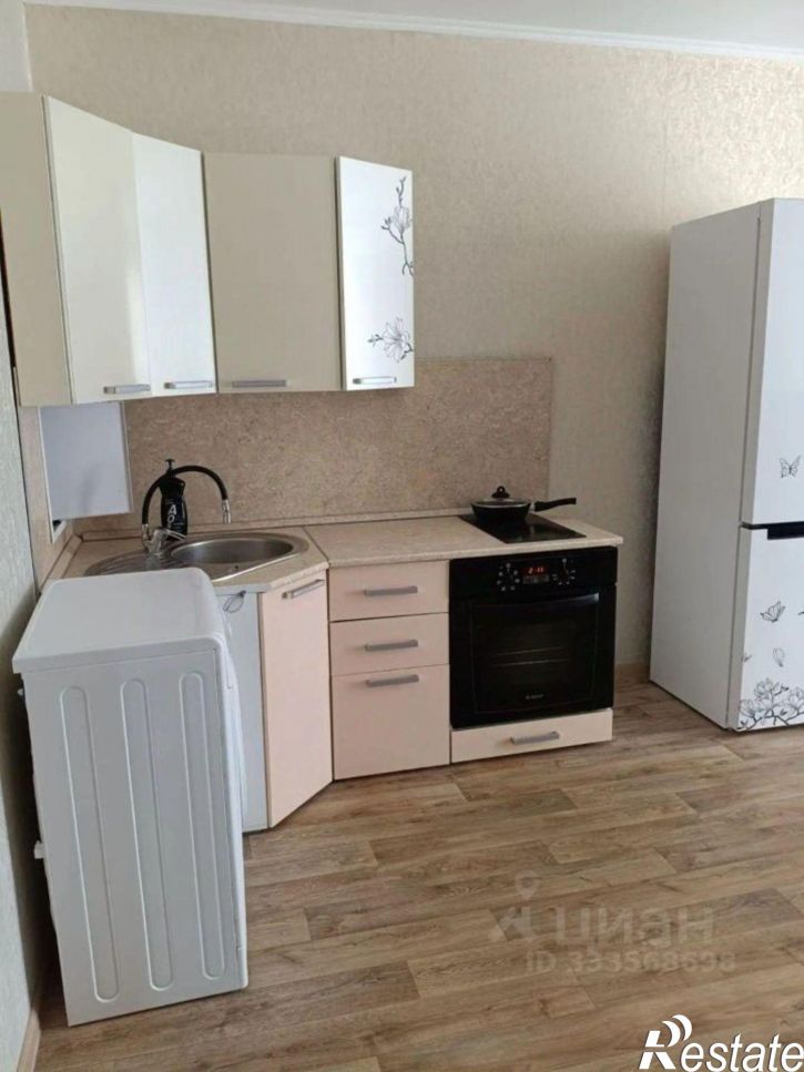 2-комн квартира улица Адмирала Пустошкина, 22 с4,  д. 22 с4