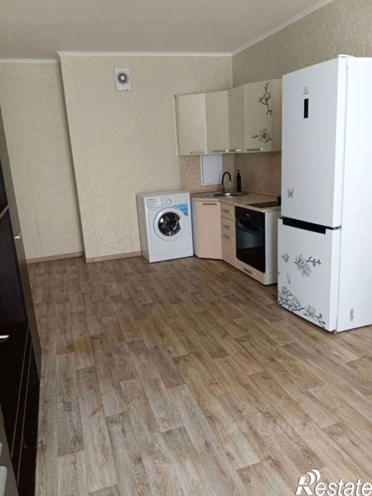 2-комн квартира улица Адмирала Пустошкина, 22 с4,  д. 22 с4
