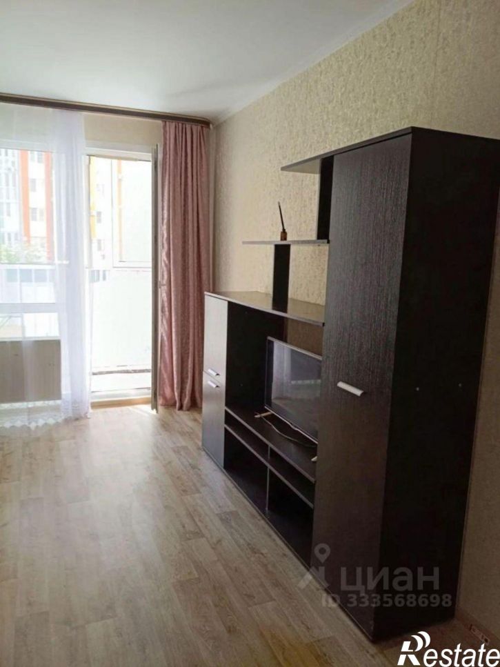 2-комн квартира улица Адмирала Пустошкина, 22 с4,  д. 22 с4