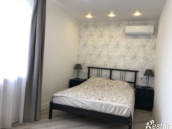 3-комн квартира Крымская улица, 83