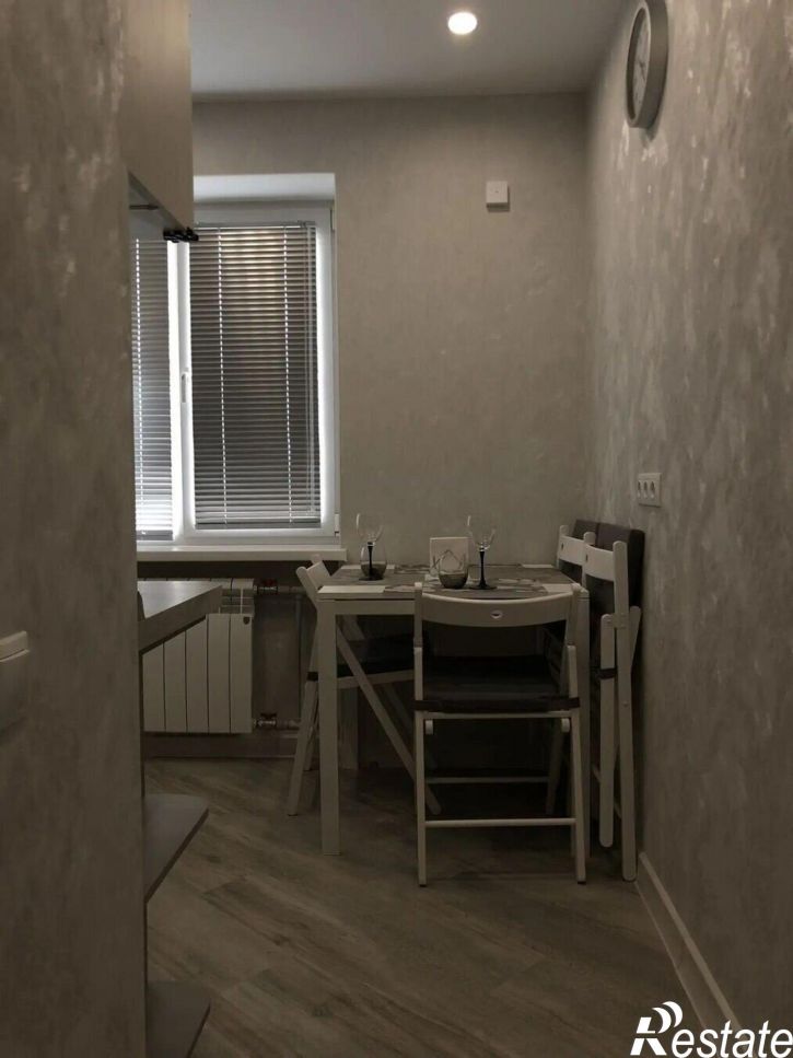 3-комн квартира Крымская улица, 83