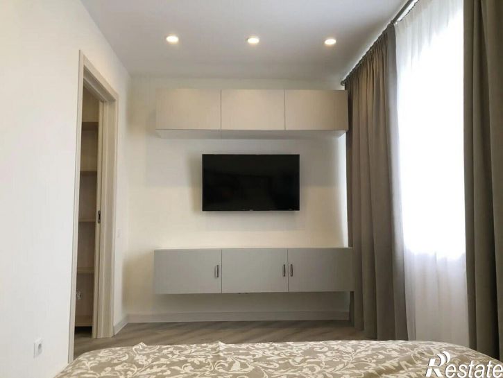 3-комн квартира Крымская улица, 83