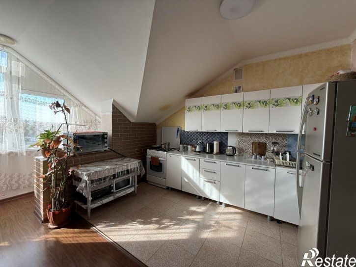 3-комн квартира улица Чехова, 50А