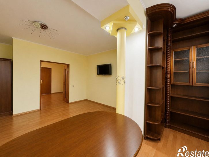 3-комн квартира Парковая улица, 31