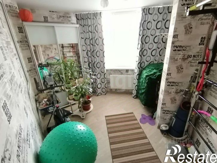 2-комн квартира улица Крылова, 113,  д. 113