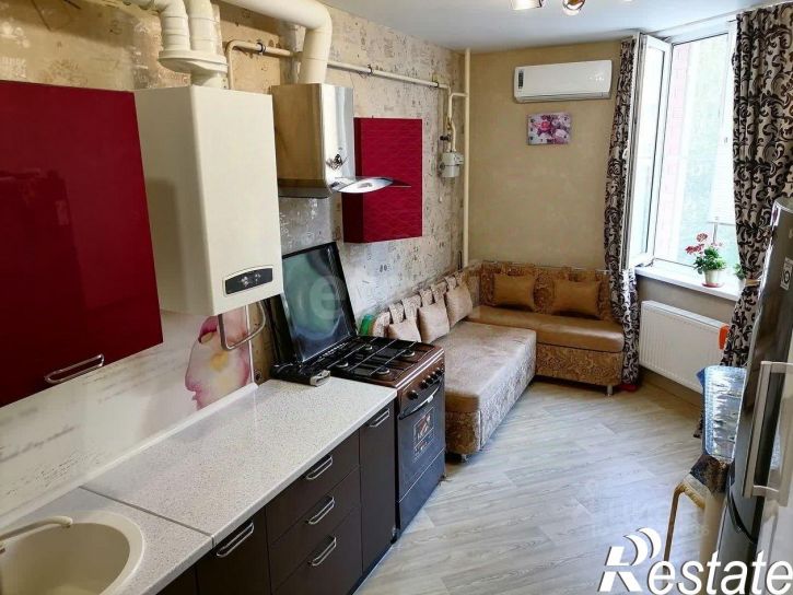 2-комн квартира улица Крылова, 113,  д. 113