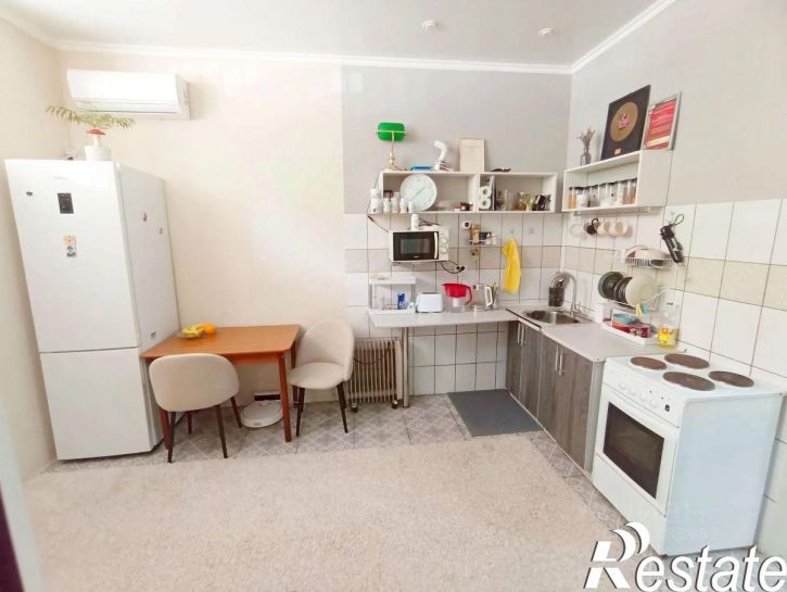 2-комн квартира Лазурная улица, 10 к1,  д. 10 к1