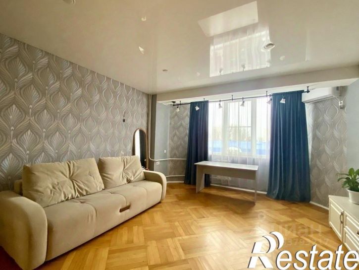 2-комн квартира улица Самбурова, 239,  д. 239