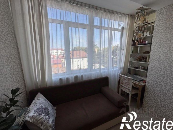 1-комн квартира улица Самбурова, 207,  д. 207